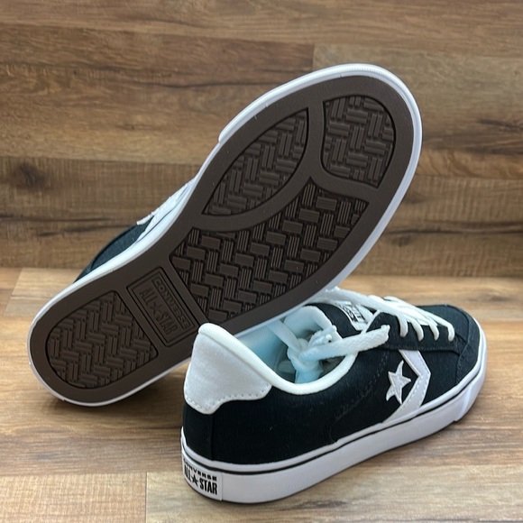 Converse Black and White Sneakers - Picture 5 of 7